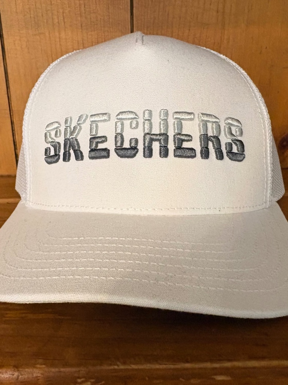 Skechers White Trucker Hat Classic Embroidered Spellout Logo Snapback Cap